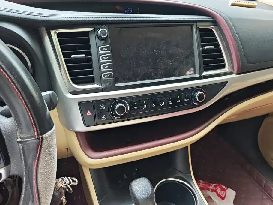 Toyota Highlander — миниатюра 13