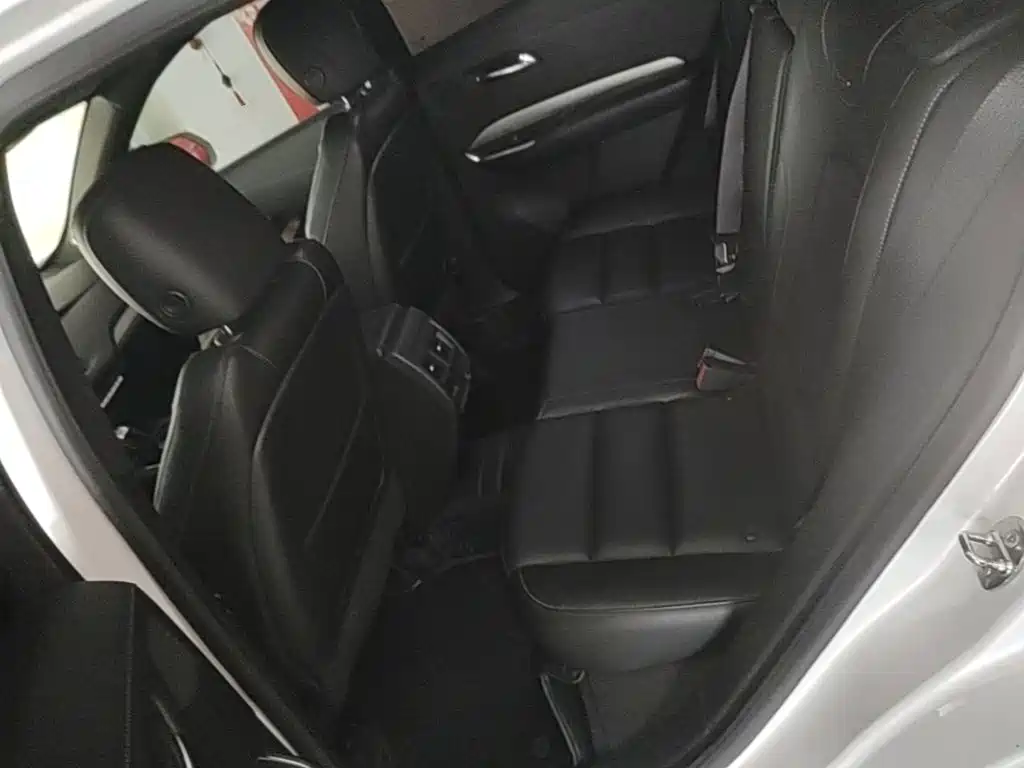 Cadillac XT4 — миниатюра 17