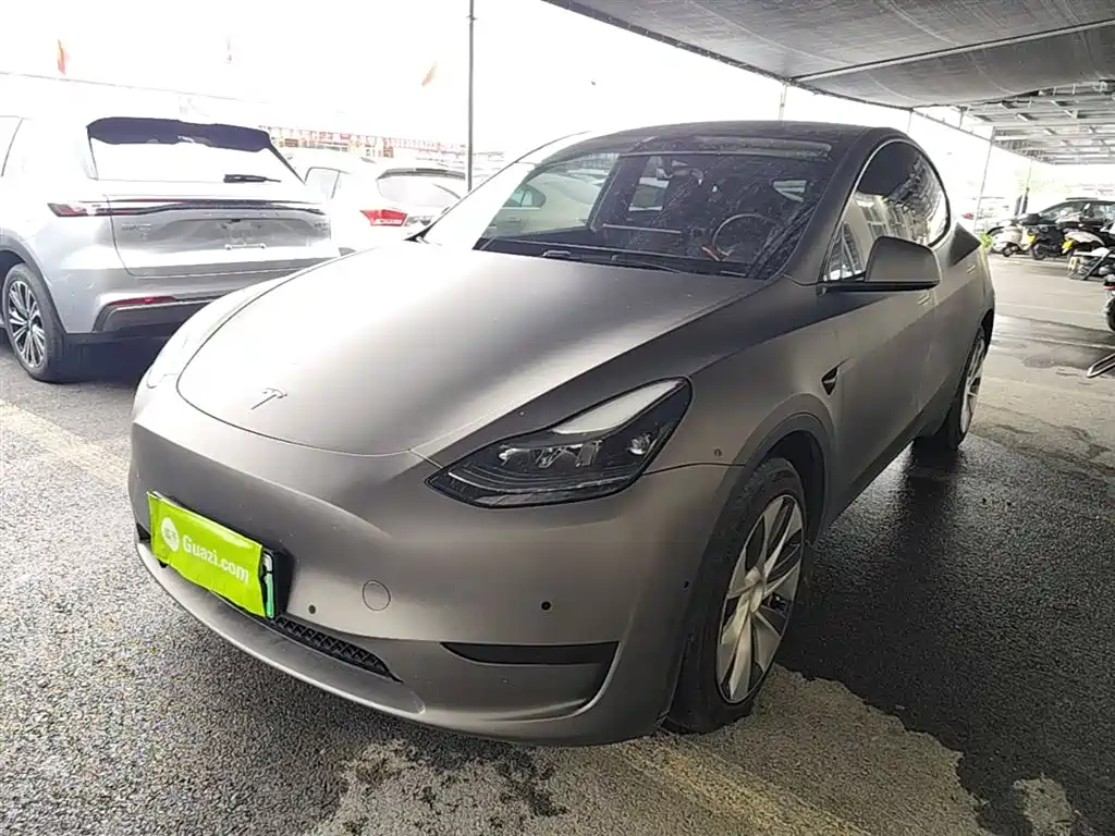 Tesla Model Y 2022