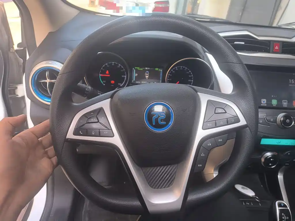 BYD Yuan EV — миниатюра 3