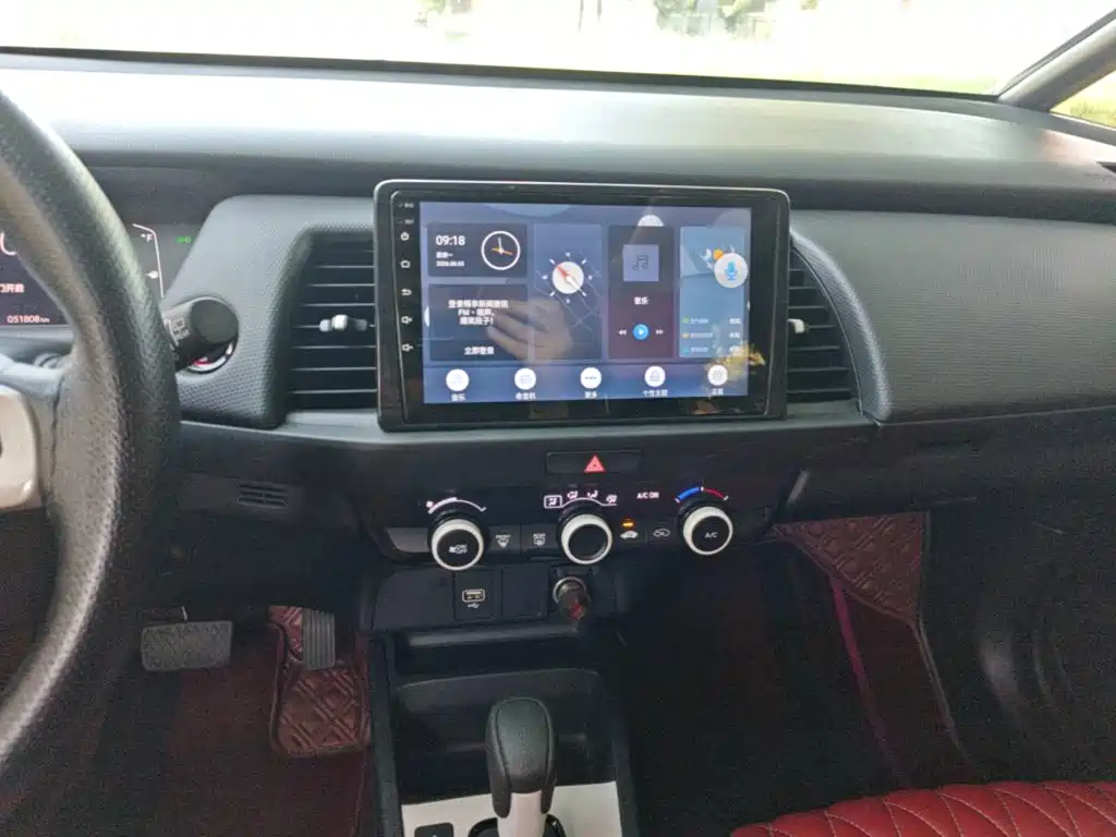 Honda Fit — миниатюра 13