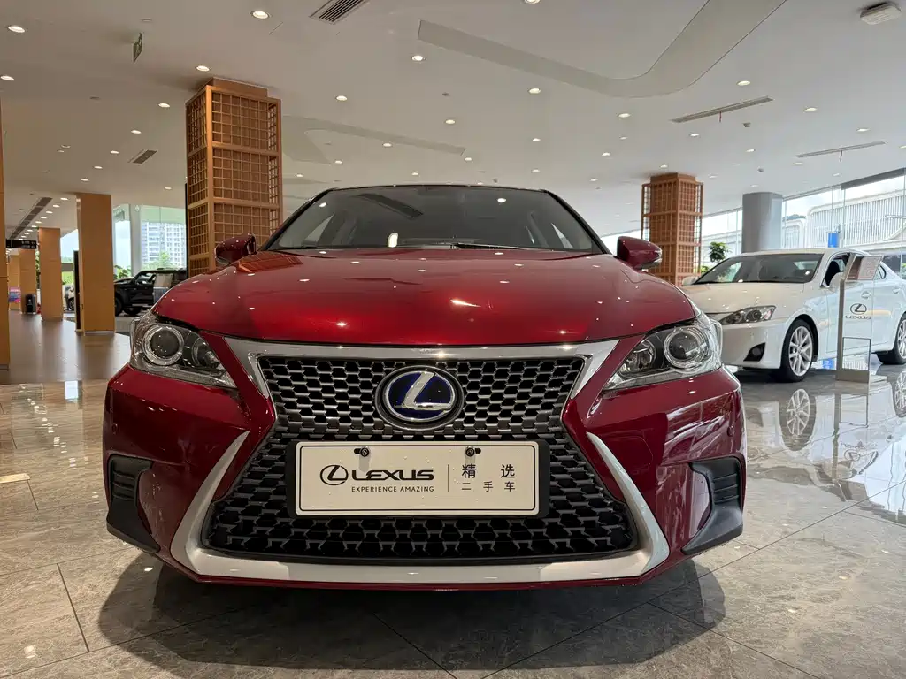 Lexus CT — миниатюра 2