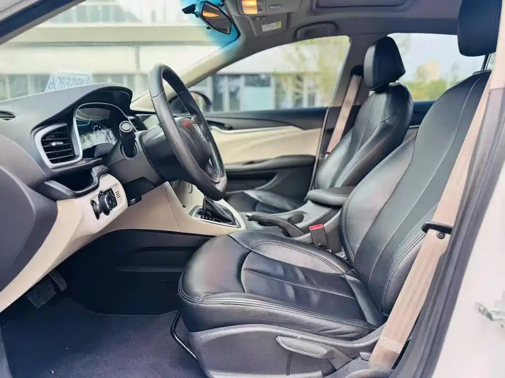 Buick Excelle — миниатюра 6
