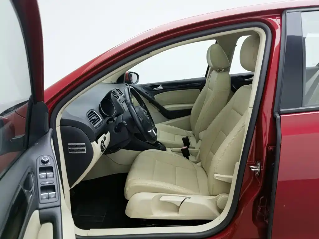 Volkswagen Golf — миниатюра 10