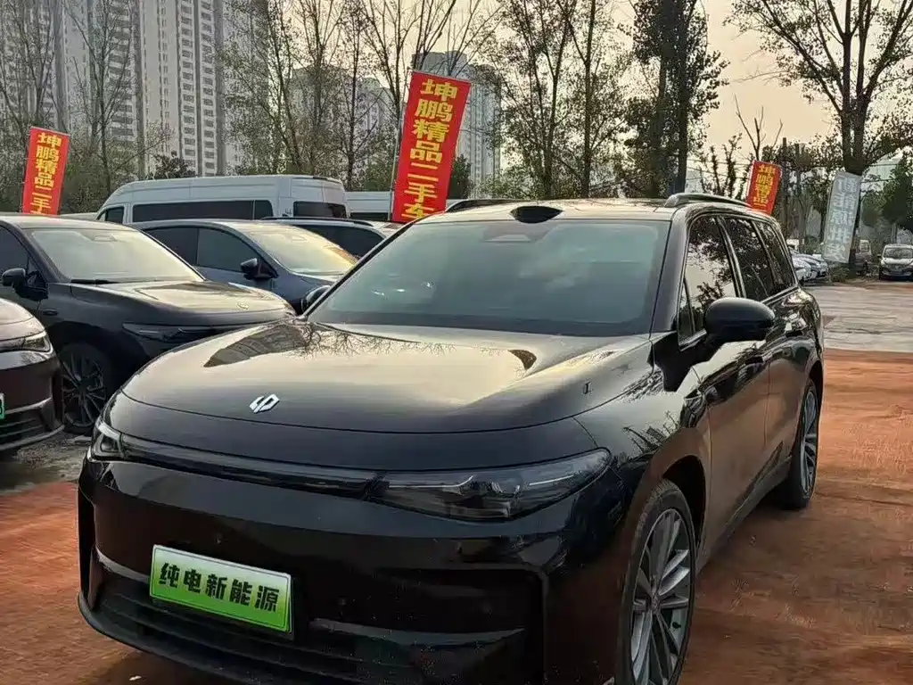Leapmotor C16