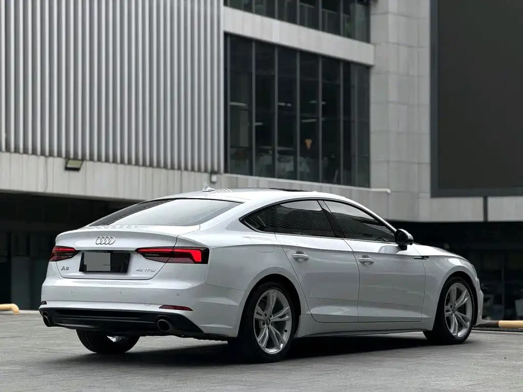 Audi A5 (Import) — миниатюра 9