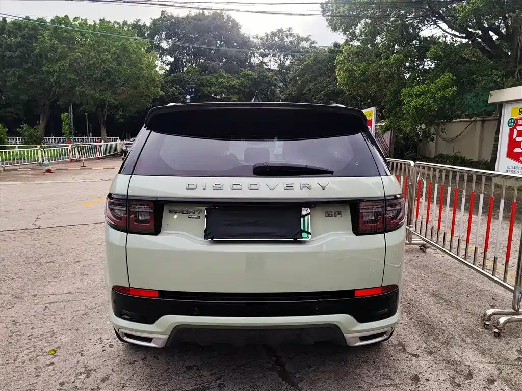 Land Rover Discovery Sport Hybrid — миниатюра 8