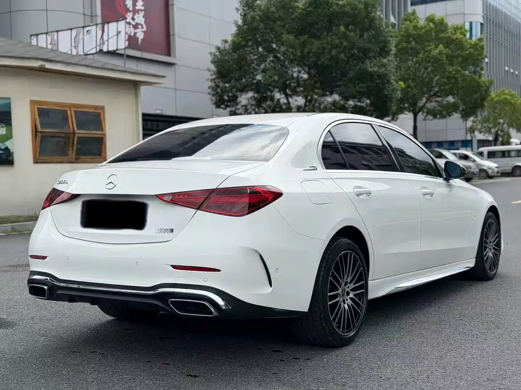 Mercedes-Benz C-Class — миниатюра 15