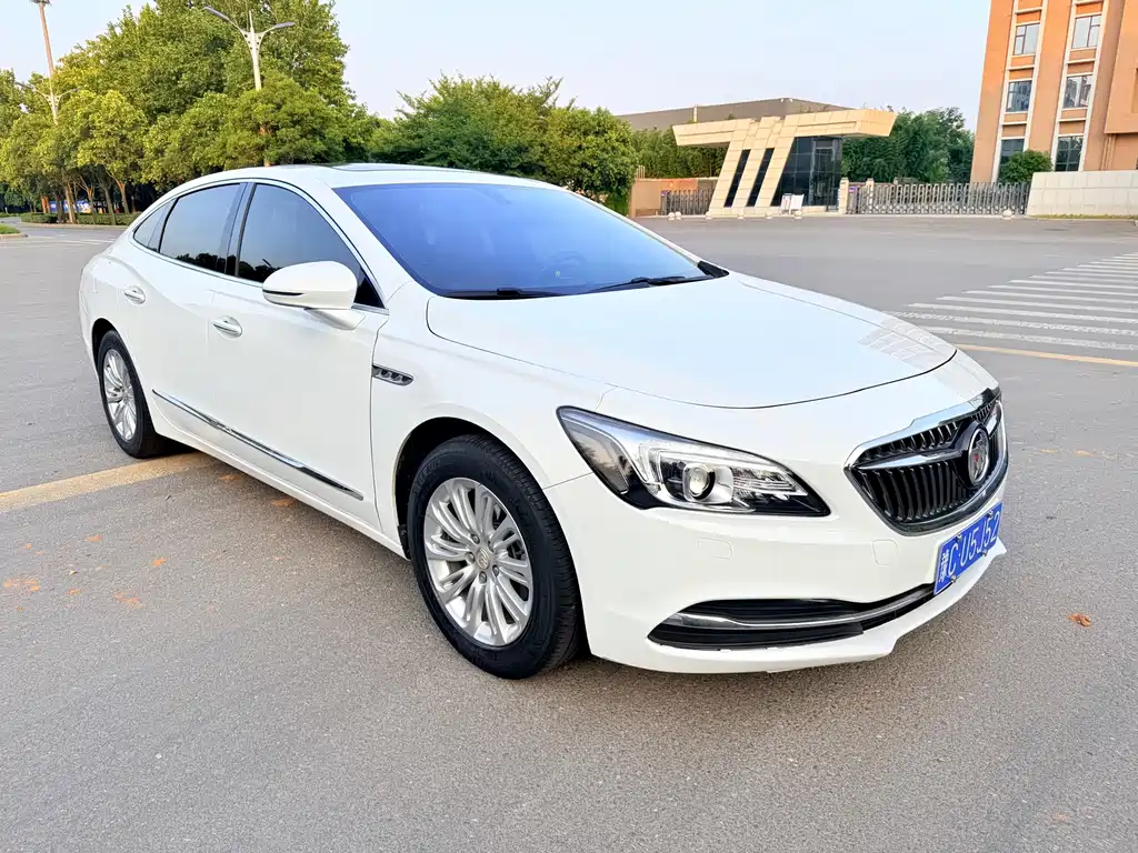 Buick LaCrosse — миниатюра 3