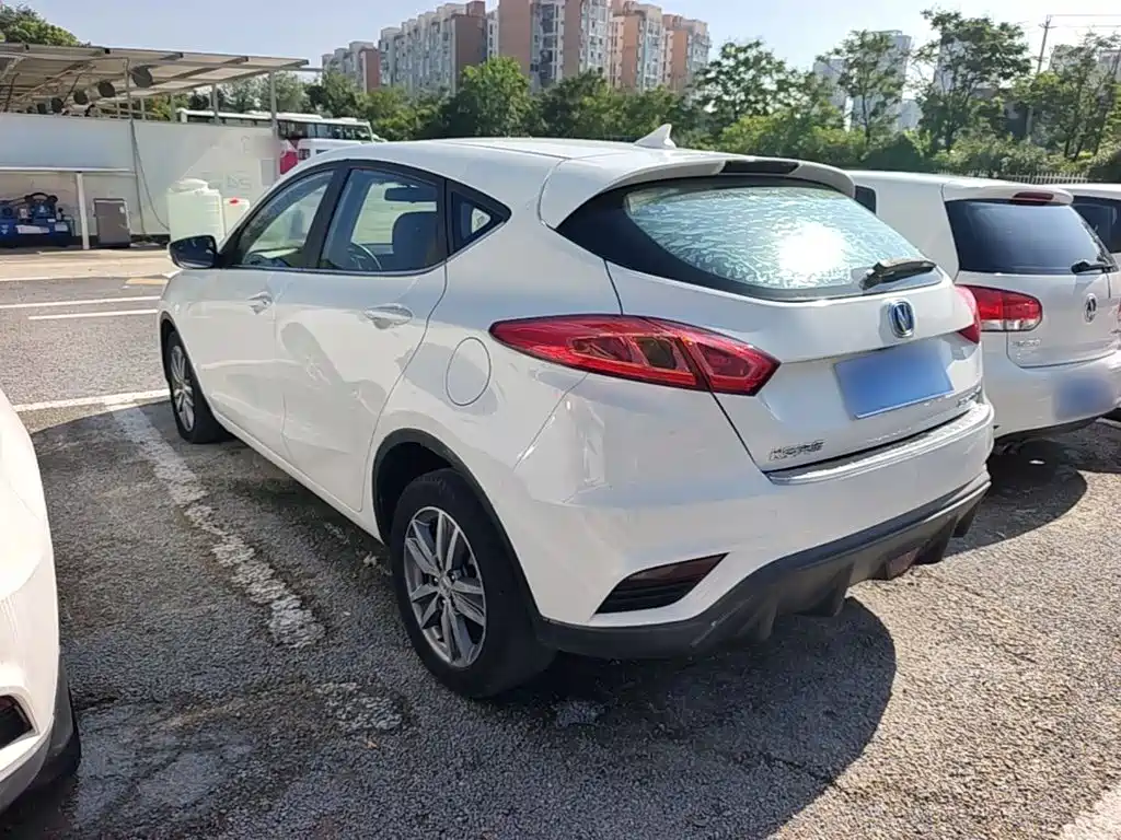 Changan Eado XT — миниатюра 5