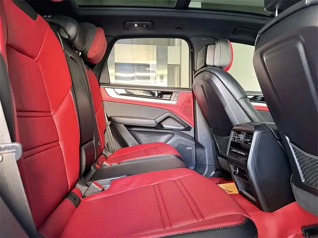Porsche Cayenne Hybrid — миниатюра 7