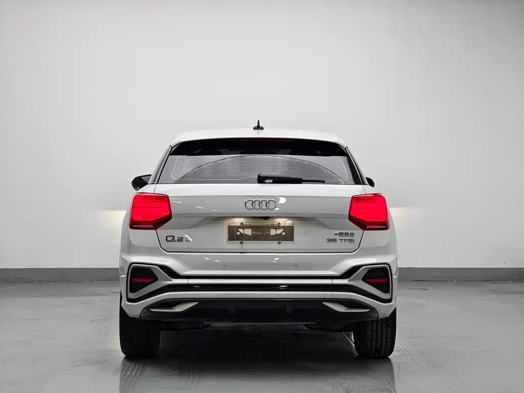 Audi Q2L — миниатюра 5