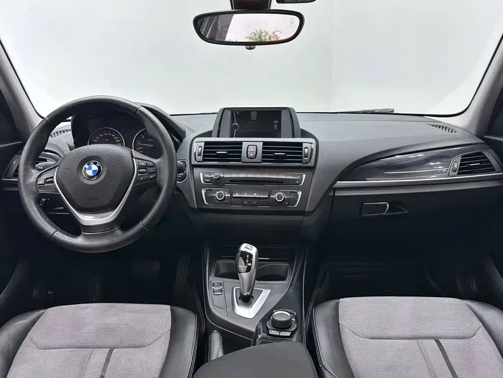 BMW 1 Series (Import) — миниатюра 9