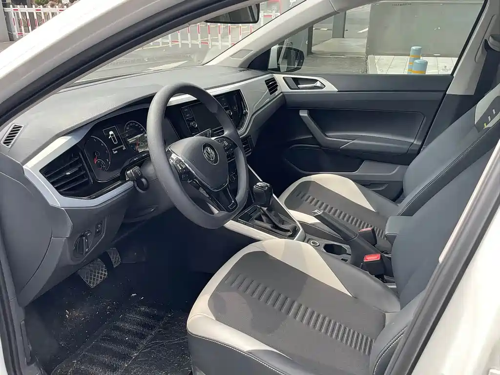Volkswagen Polo — миниатюра 4