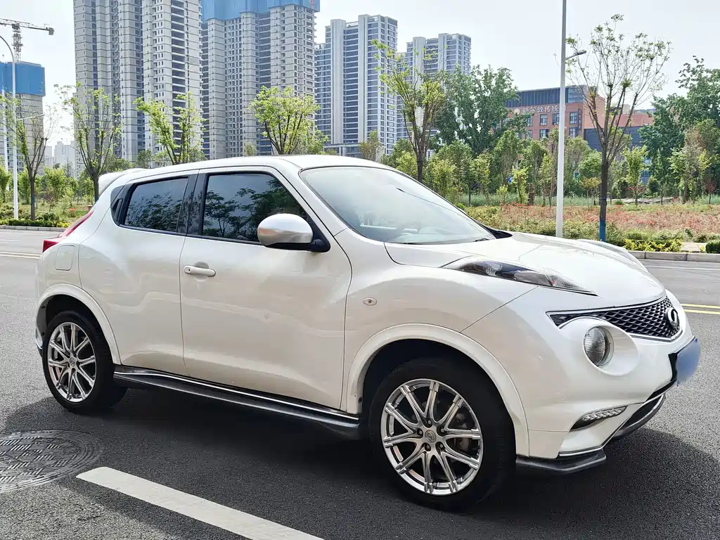 Infiniti ESQ — миниатюра 3