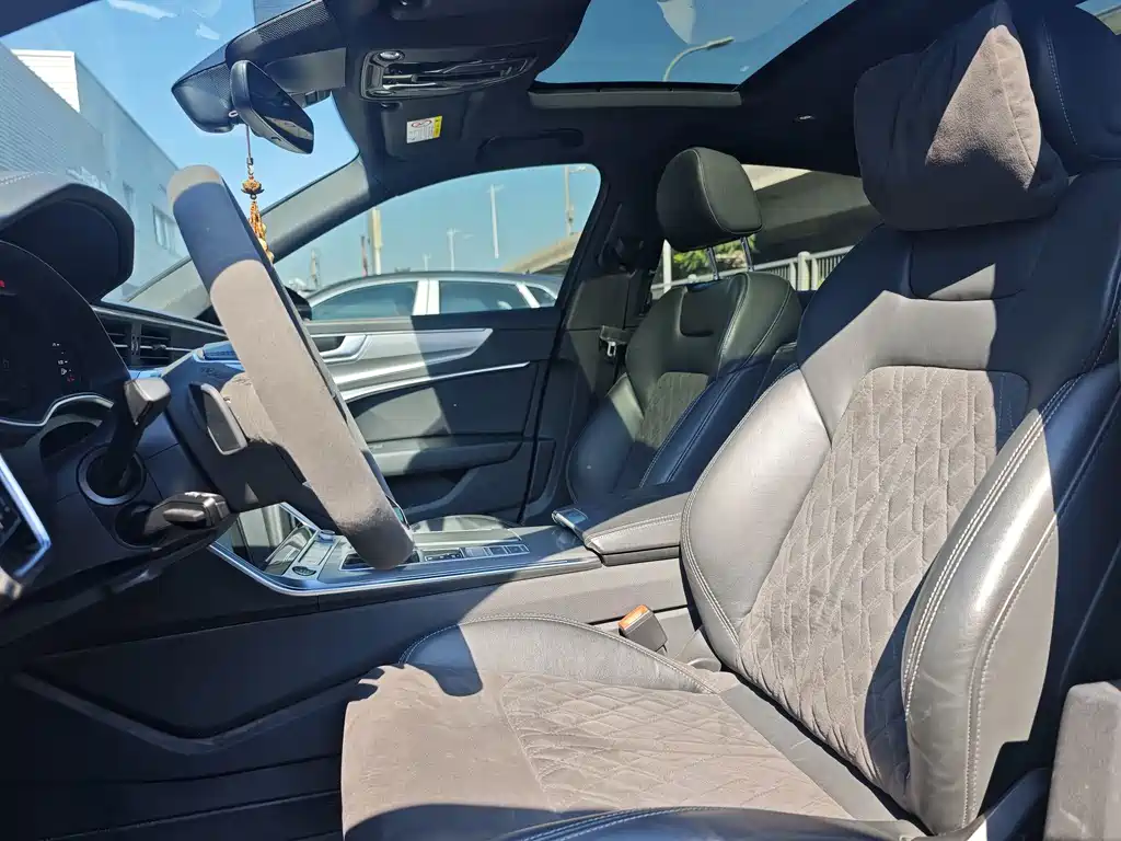 Audi A6L — миниатюра 5