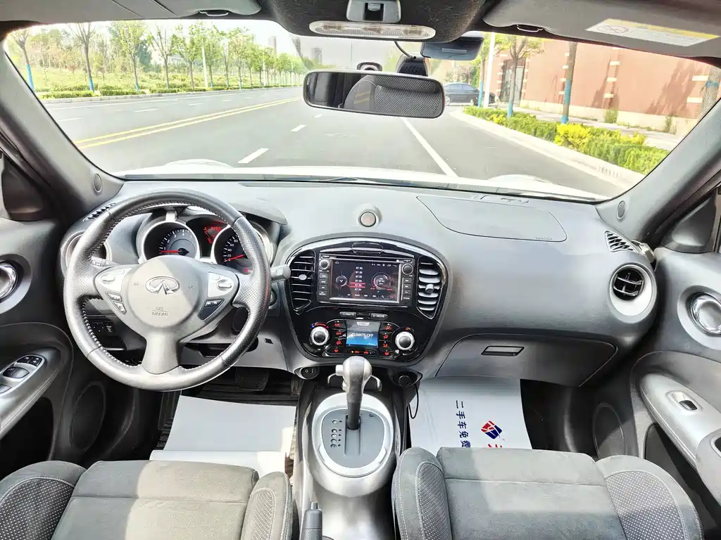 Infiniti ESQ — миниатюра 8