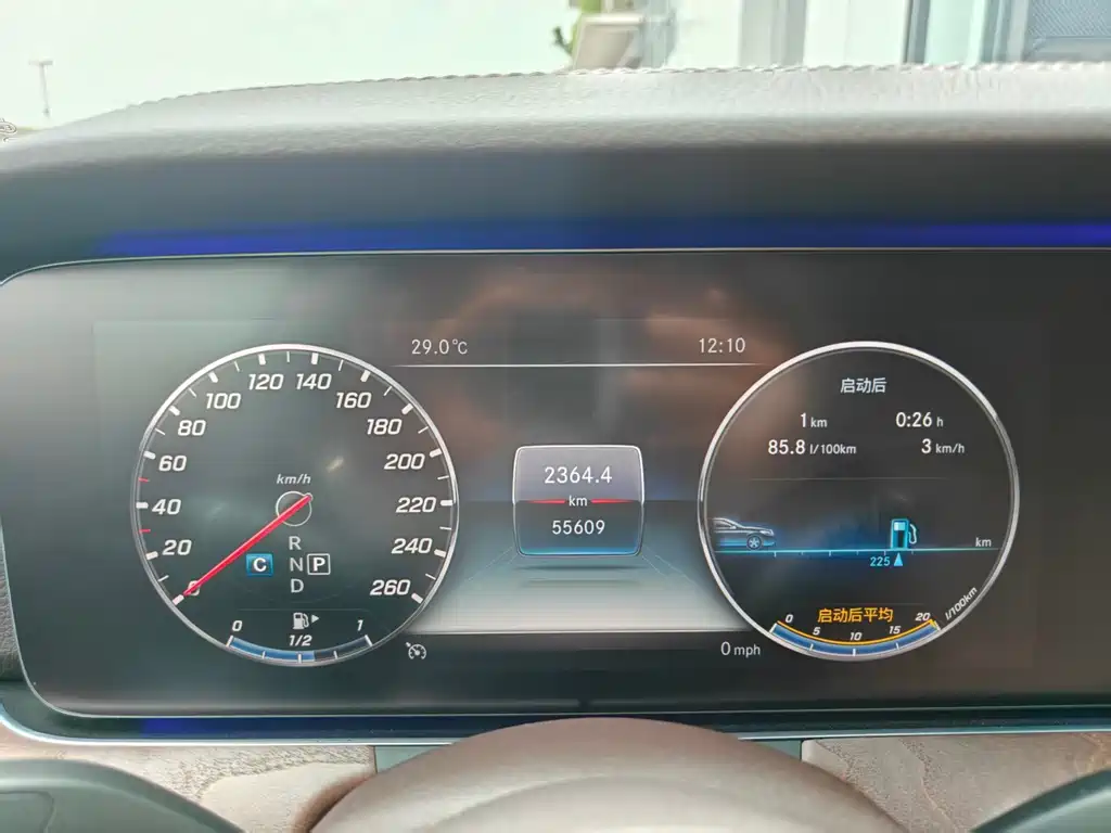Mercedes-Benz E-Class — миниатюра 12