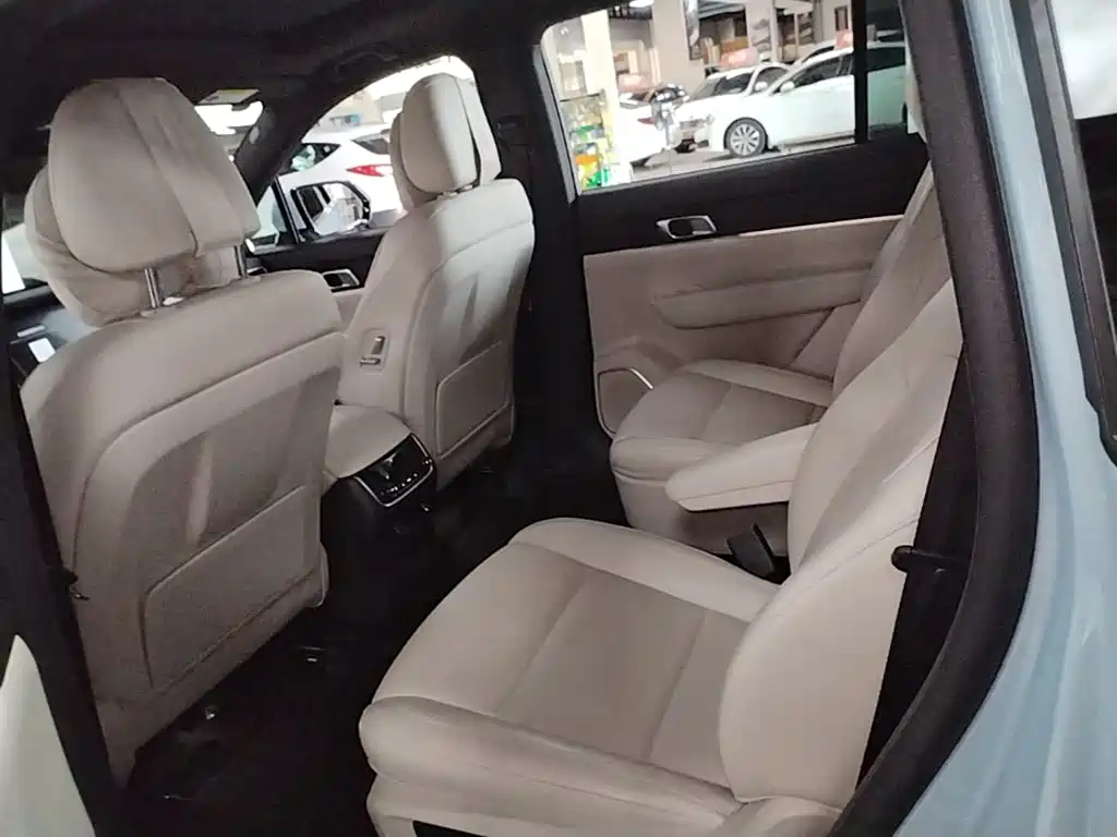 Li Auto Li ONE — миниатюра 17