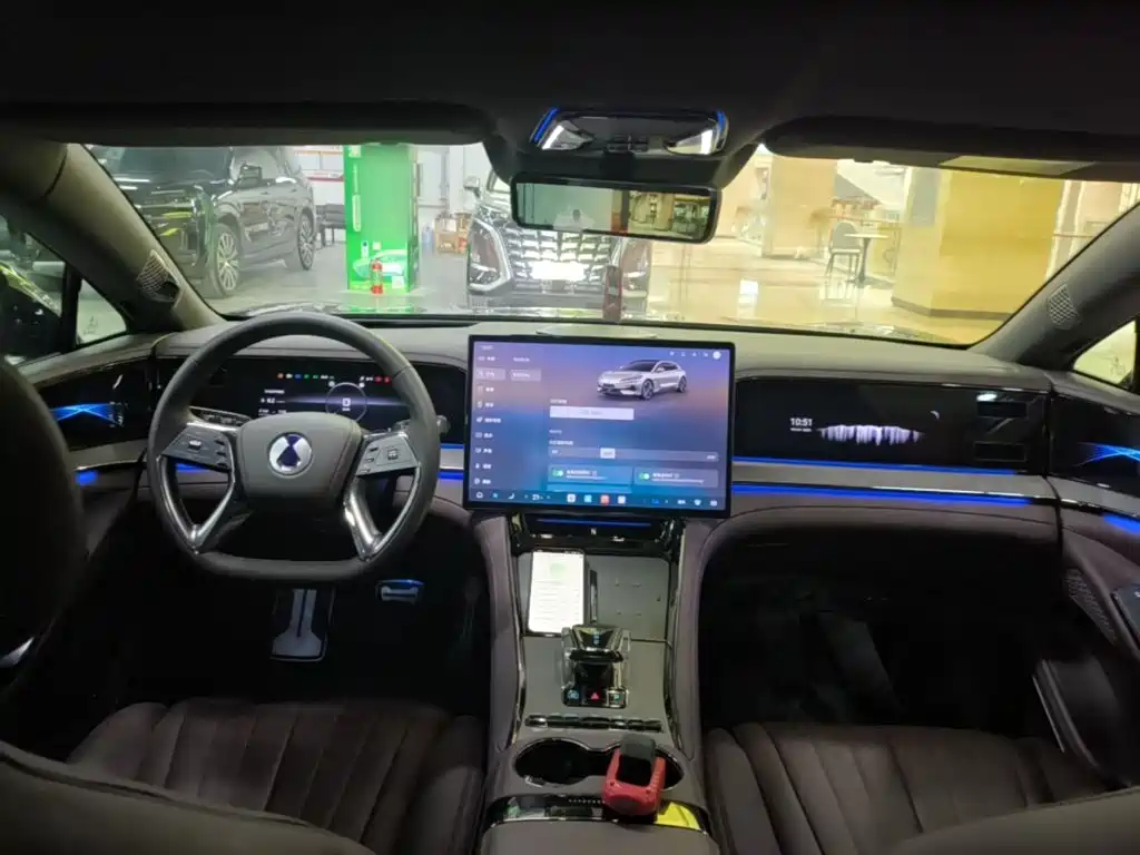 Denza Denza Z9GT — миниатюра 10