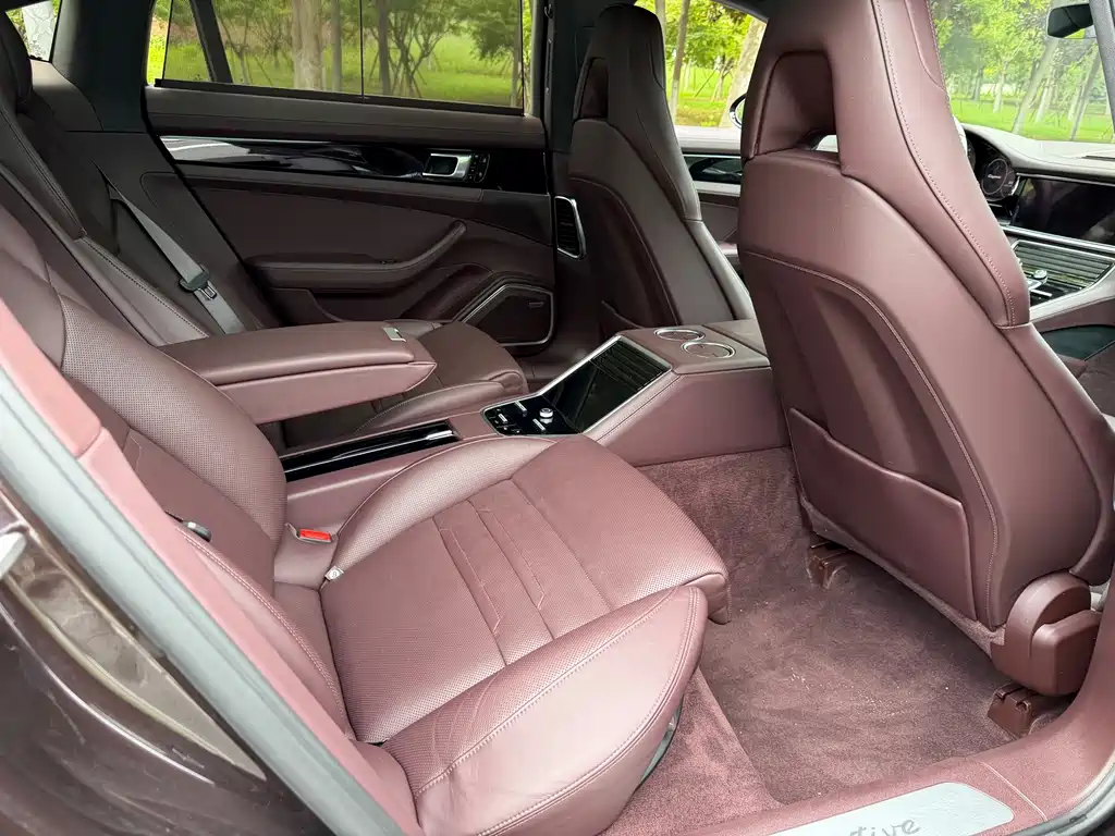 Porsche Panamera — миниатюра 12