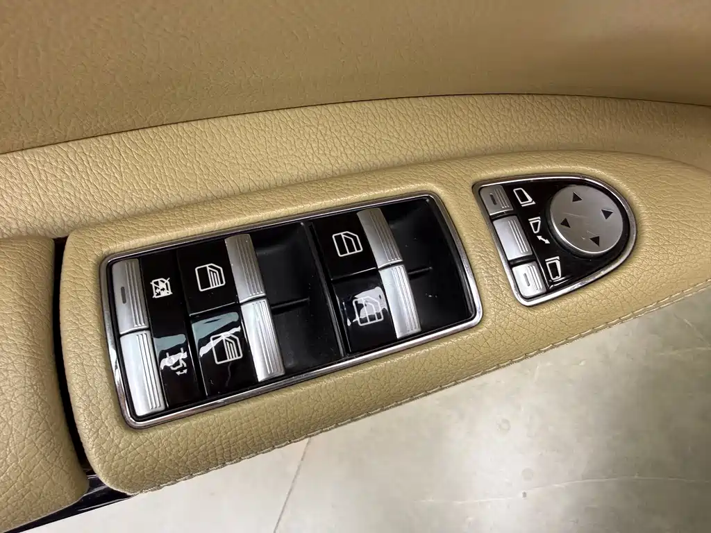 Mercedes-Benz S-Class — миниатюра 19