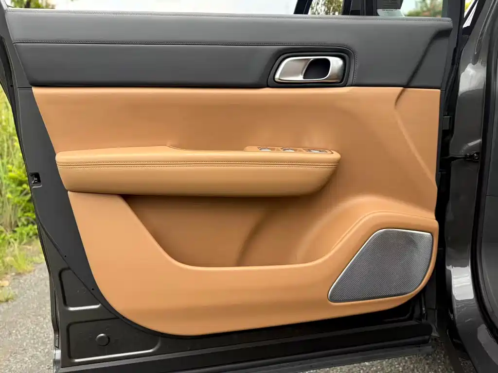 Li Auto Li ONE — миниатюра 15