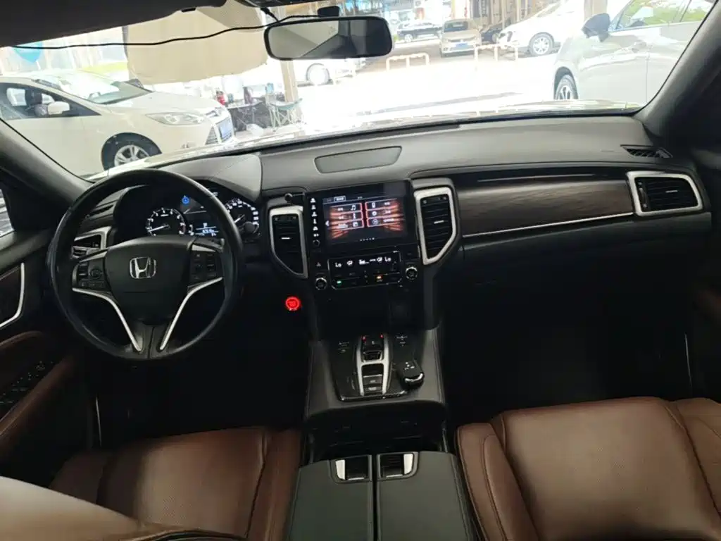 Honda UR-V — миниатюра 10