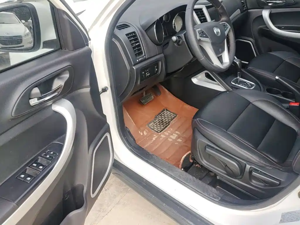 Changan CS35 — миниатюра 16