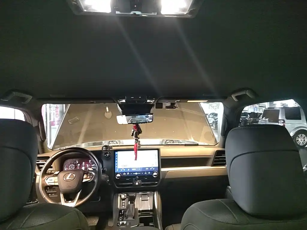 Lexus GX — миниатюра 18