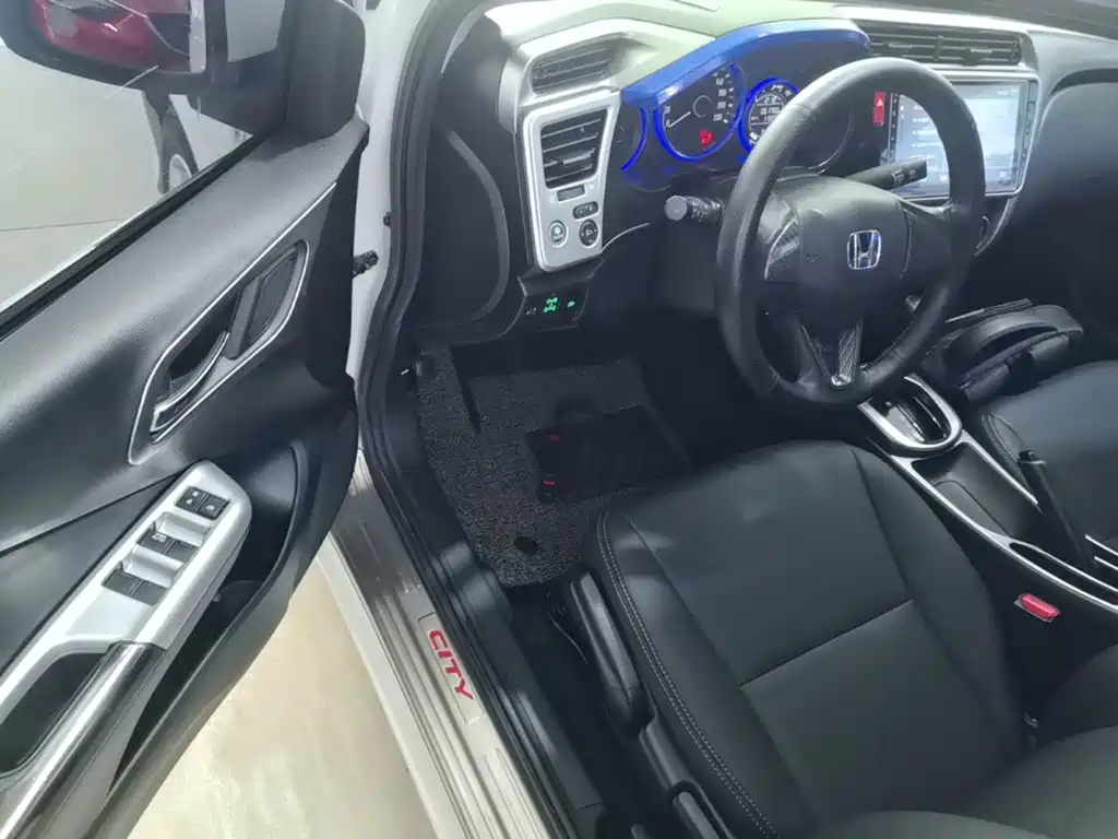 Honda City — миниатюра 16