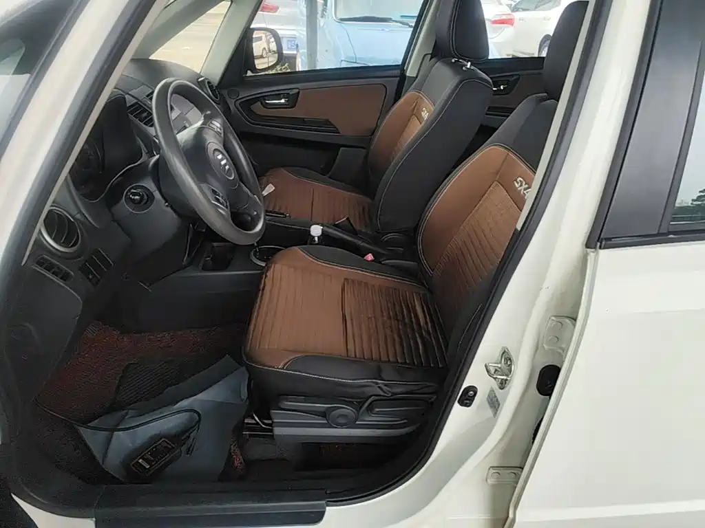 Suzuki SX4 — миниатюра 15