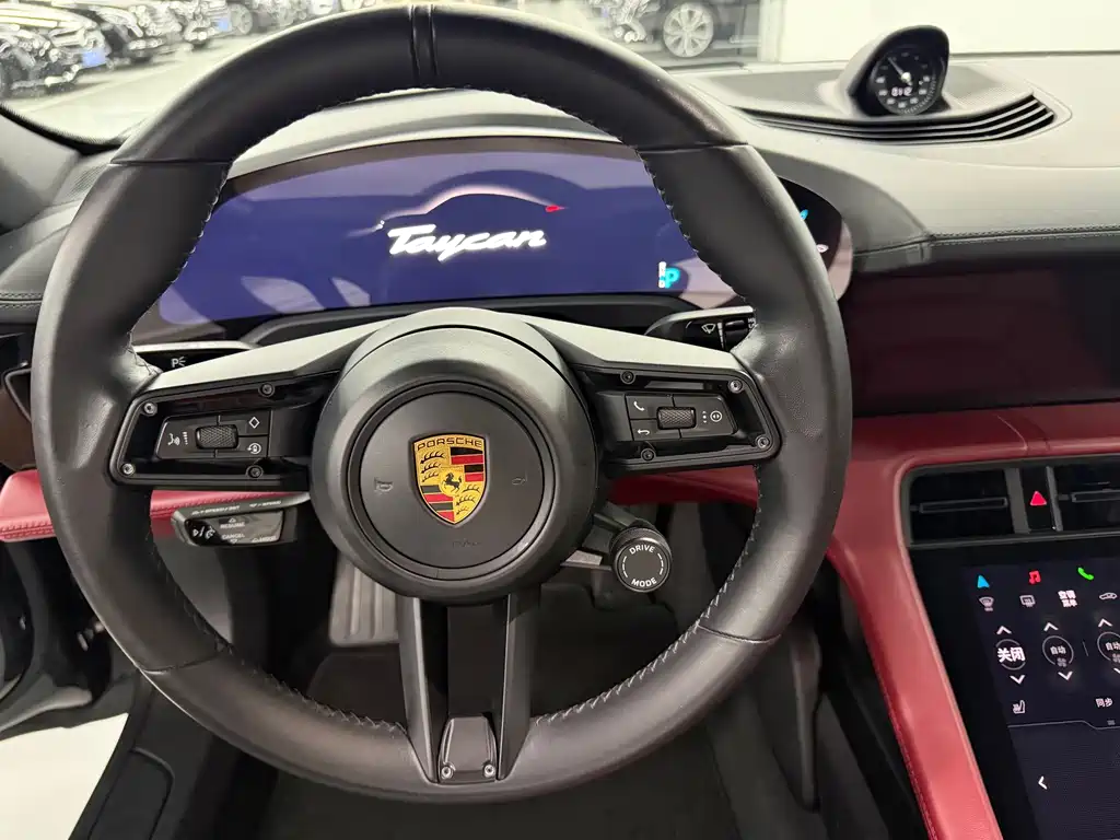 Porsche Taycan — миниатюра 18