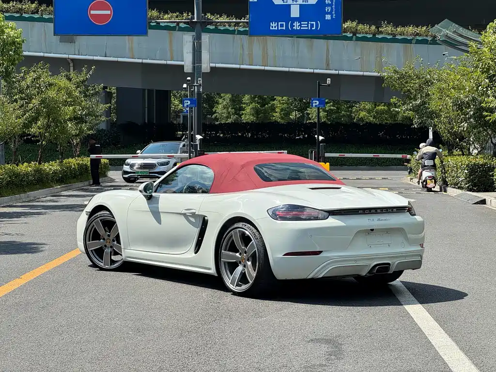 Porsche 718 — миниатюра 8