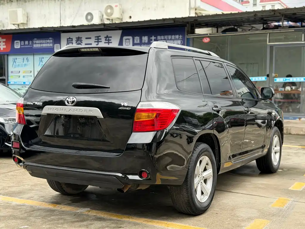 Toyota Highlander 2009 2.7L 7 мест Luxury