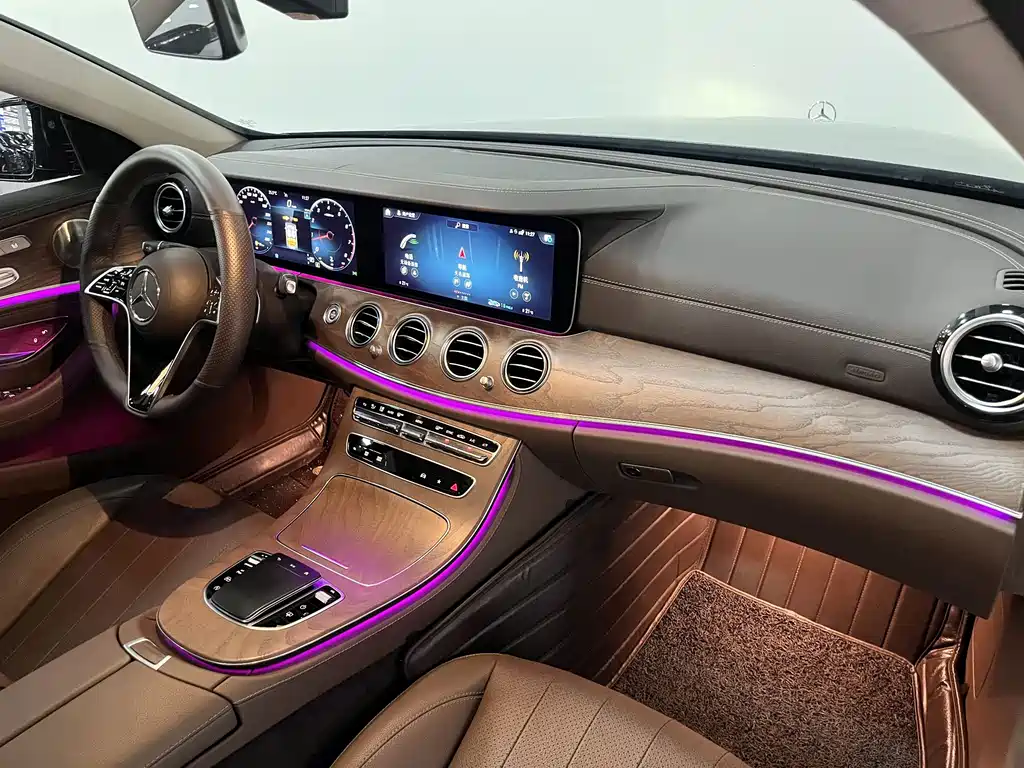 Mercedes-Benz E-Class — миниатюра 9