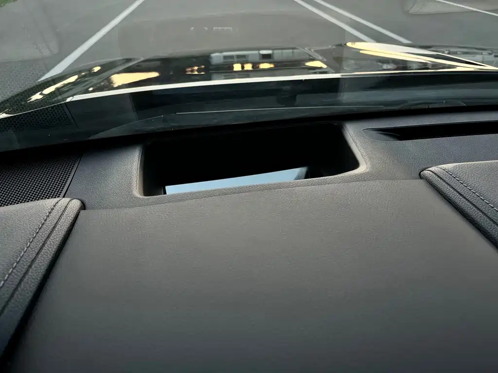 Toyota Crown Kluger — миниатюра 19
