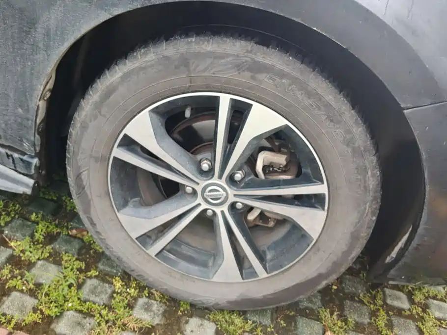 Nissan Sylphy — миниатюра 6