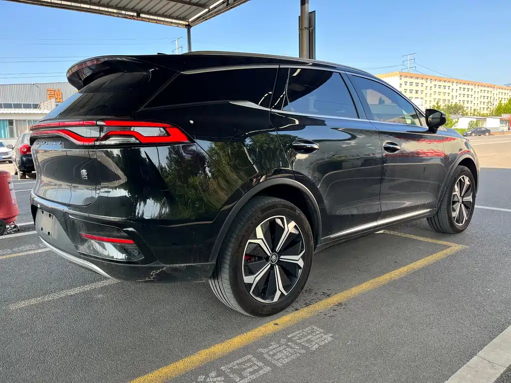 BYD Tang New Energy — миниатюра 18