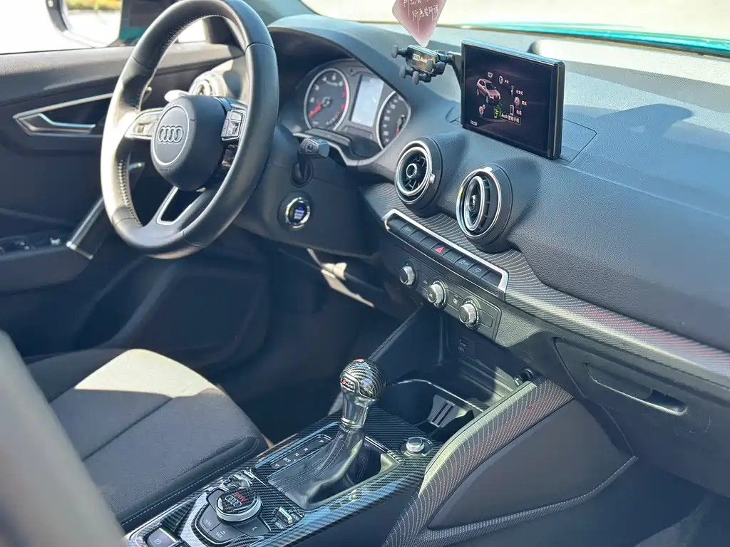 Audi Q2L — миниатюра 6