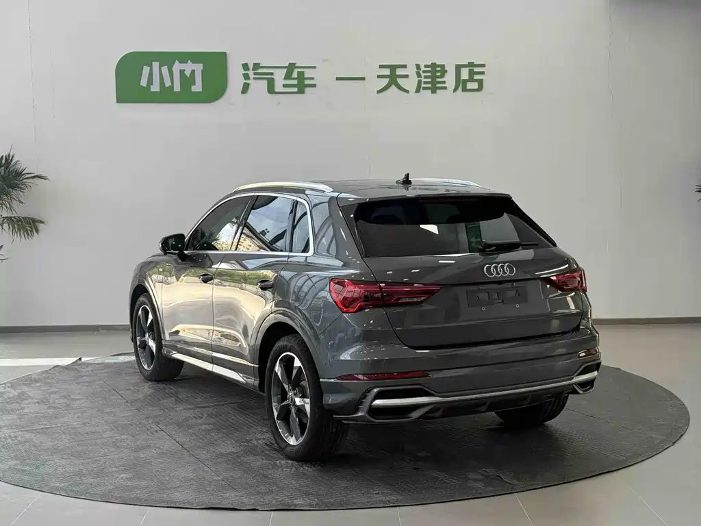 Audi Q3 2023 35 TFSI Fashion (1.4T)