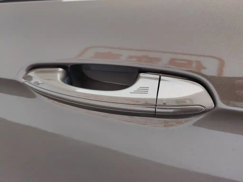 Ford Edge — миниатюра 18