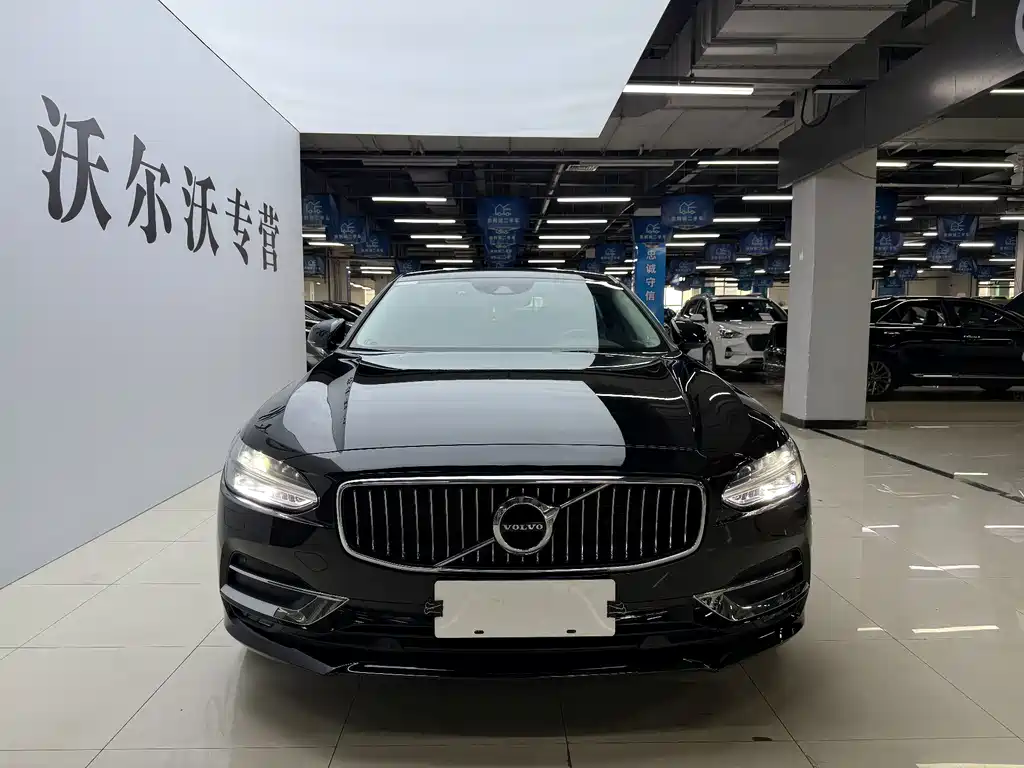 Volvo S90 — миниатюра 2