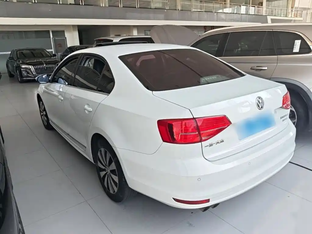 Volkswagen Sagitar — миниатюра 5