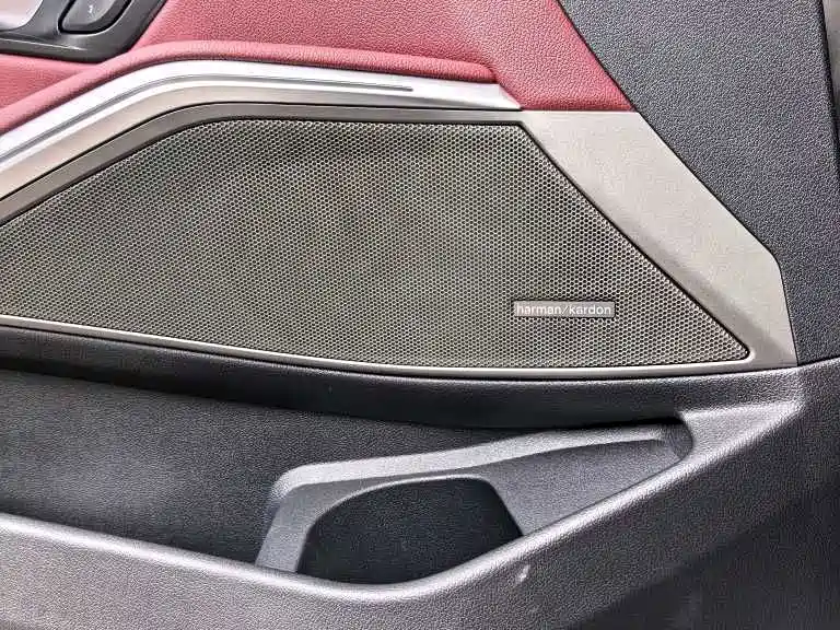 BMW 3 Series — миниатюра 13