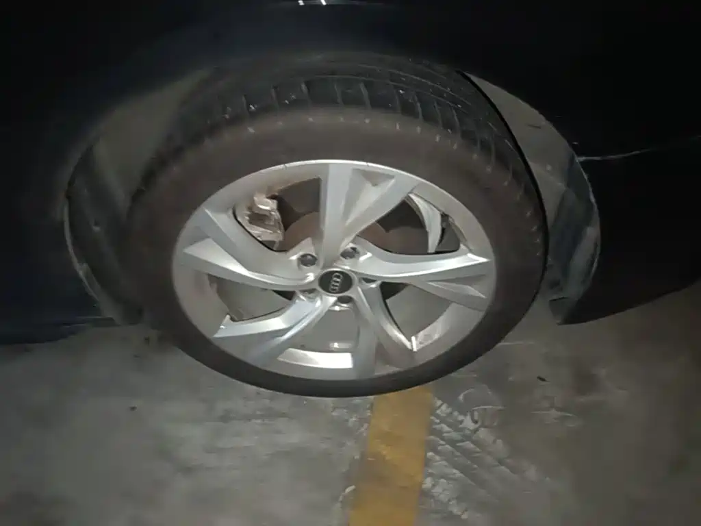 Audi A4 (Import) — миниатюра 12
