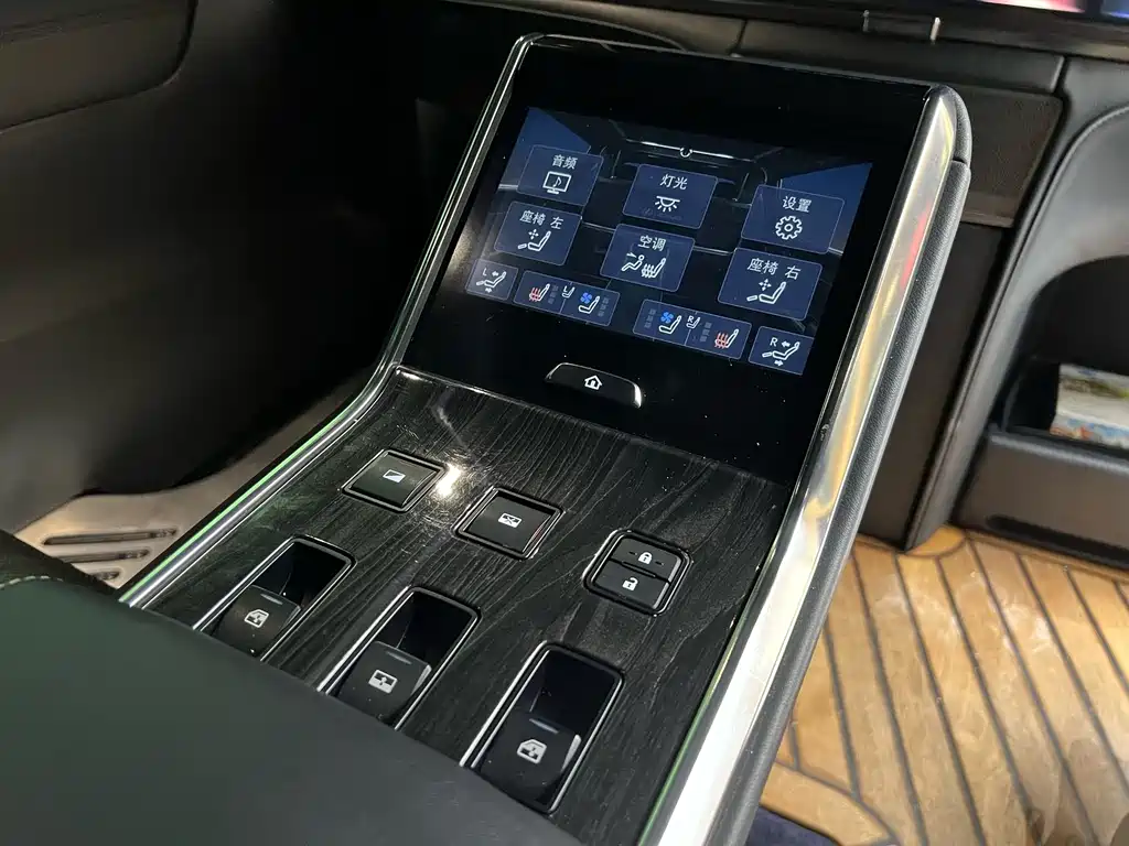 Lexus LM — фотографии объявления, Фото 29