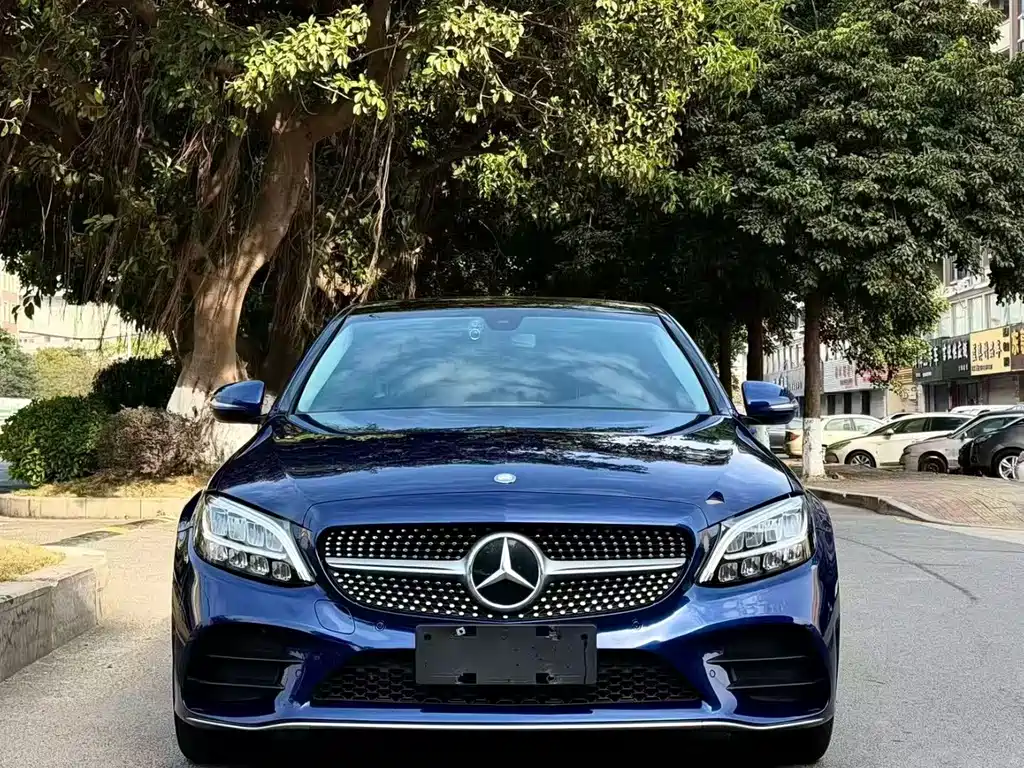 Mercedes-Benz C-Class 2021