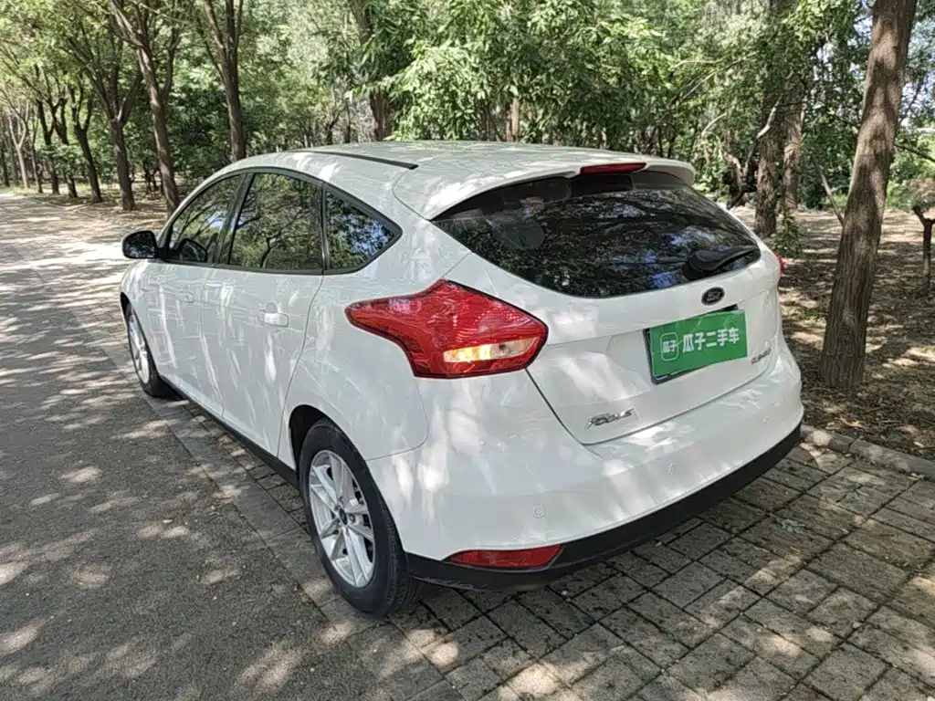 Ford Focus — миниатюра 5