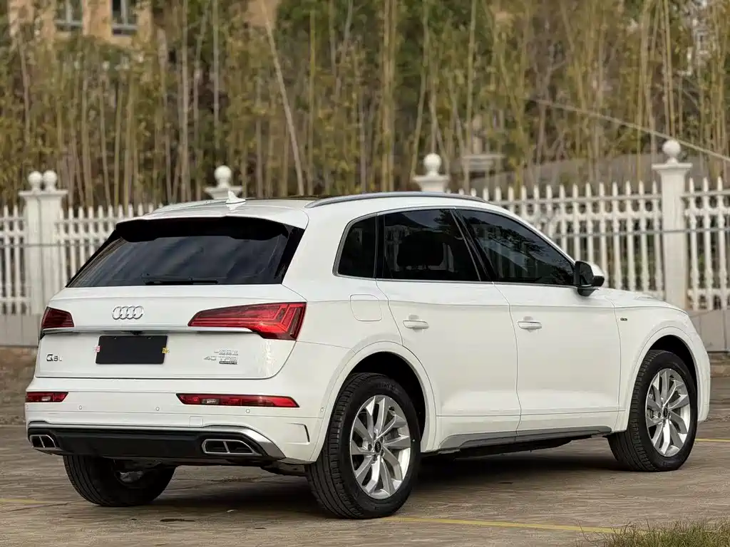Audi Q5L — миниатюра 9